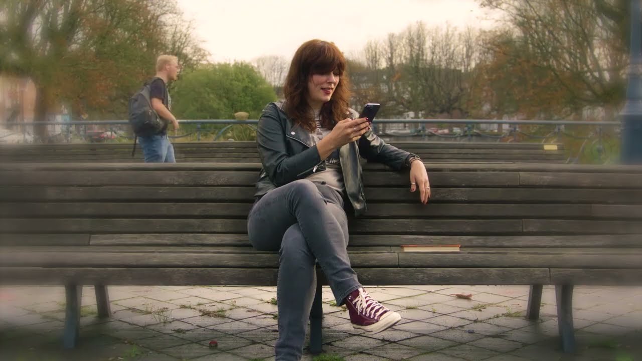 MARCH - DISCONNECTED | Official clip