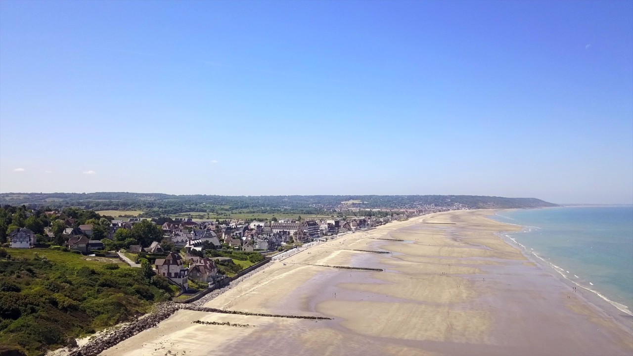 Survol de la plage de Benerville-sur-Mer avec le drone DJI Mavic Pro