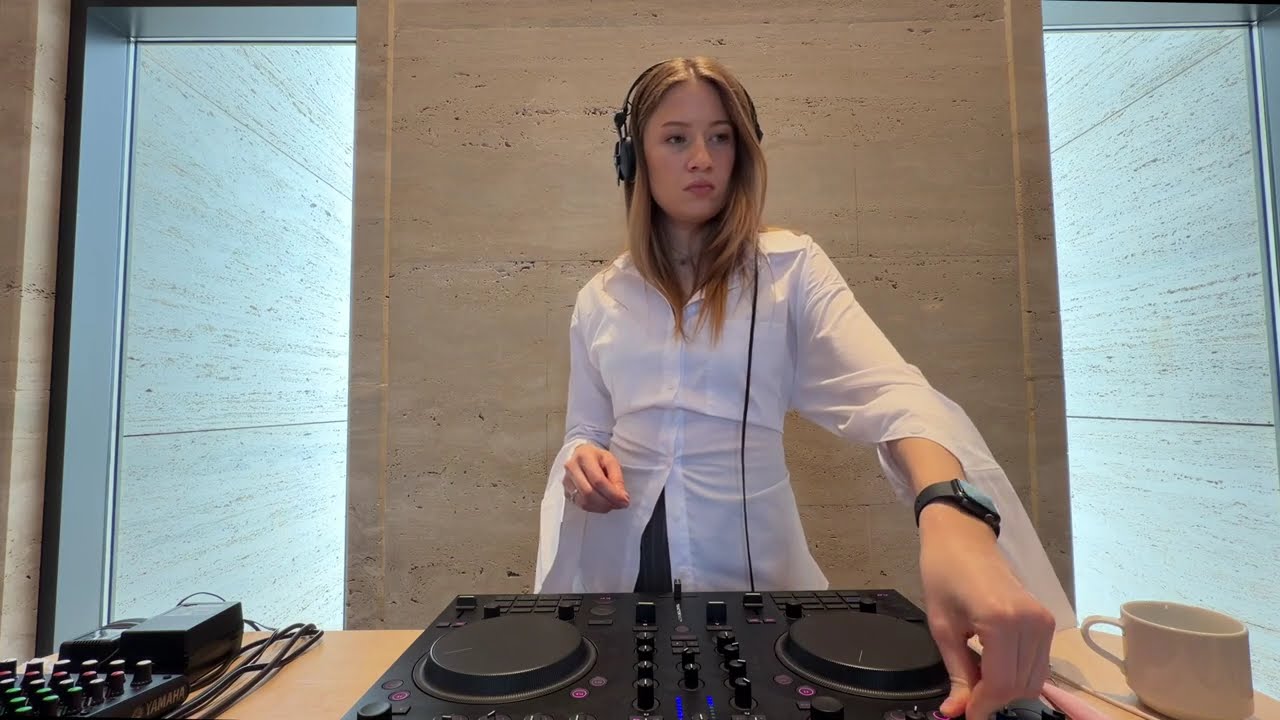 Uplifting Disco Mix for Ozon Stadium