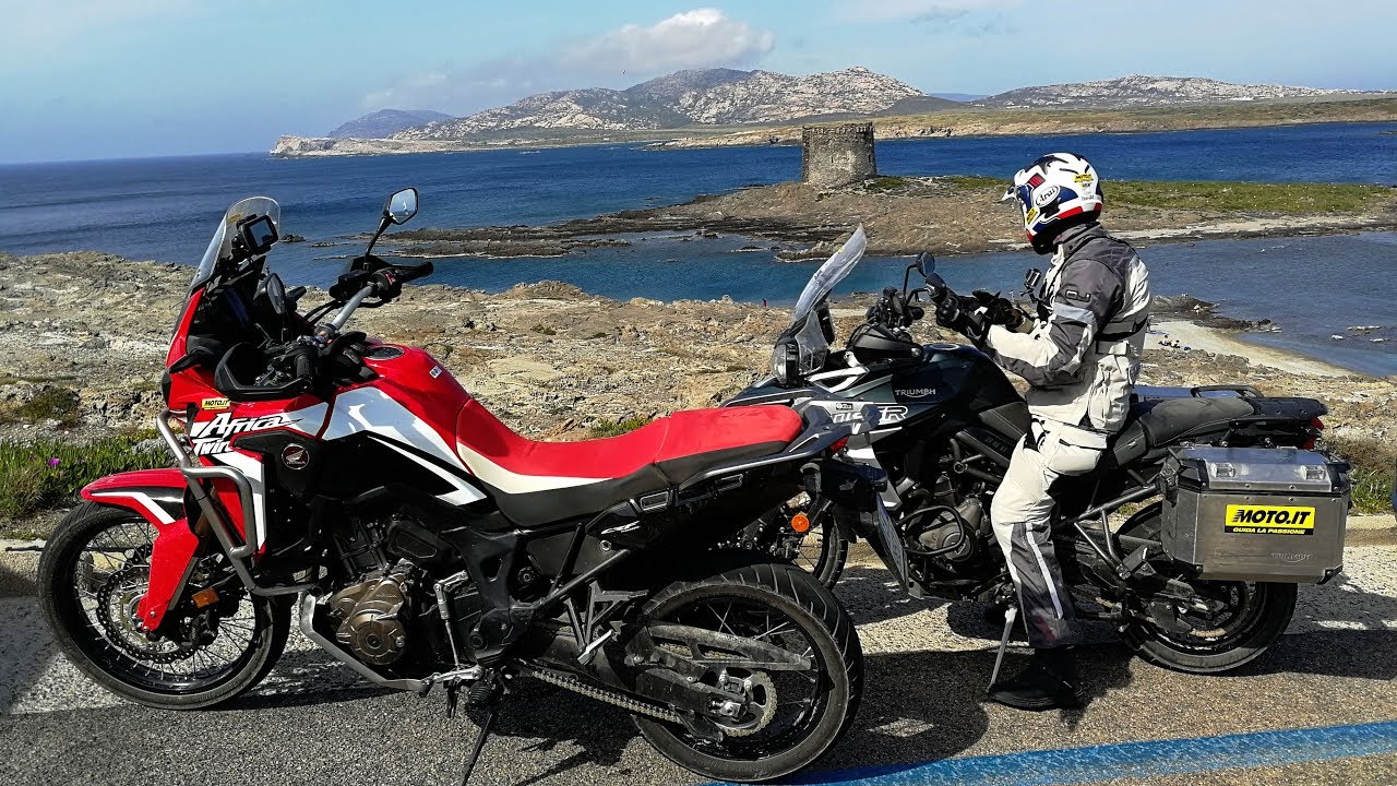 Honda Africa Twin 1000 VS Triumph Tiger 800 2018: Test su strada [ENGLISH SUB]