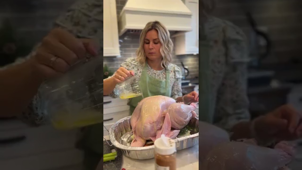 #christmas Turkey 101: Secret Tips for the Perfect Holiday Feast! #TurkeyTips #holidaydinner #recipe