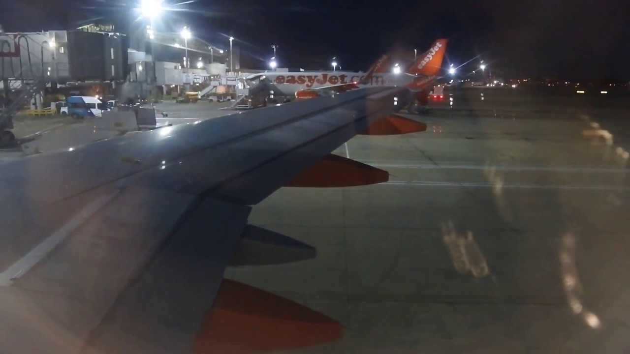 easyJet A319 ✈️ Night Taxi and Takeoff London Gatwick