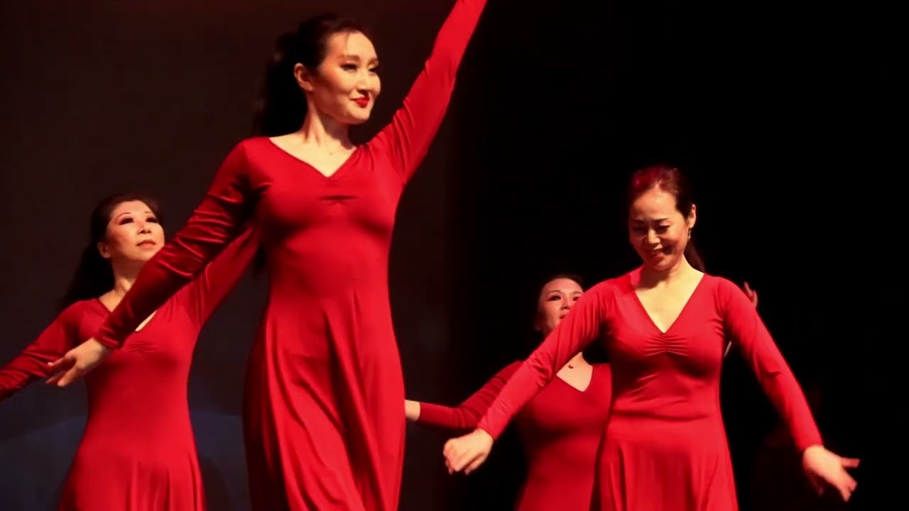 当代舞-这世界有那么多人， 摄影： Kelin Zhao, Chris Jie