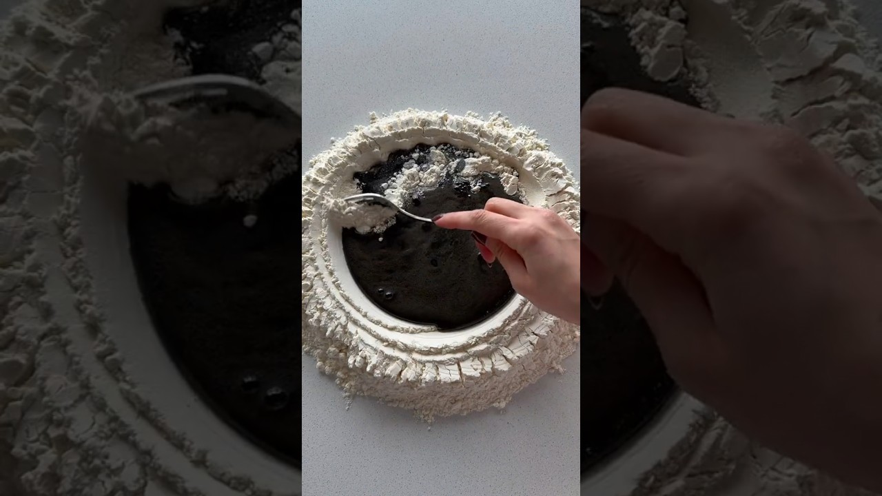 Black Pasta Dough #pasta #pastadough #squidink #pastashare #cooking