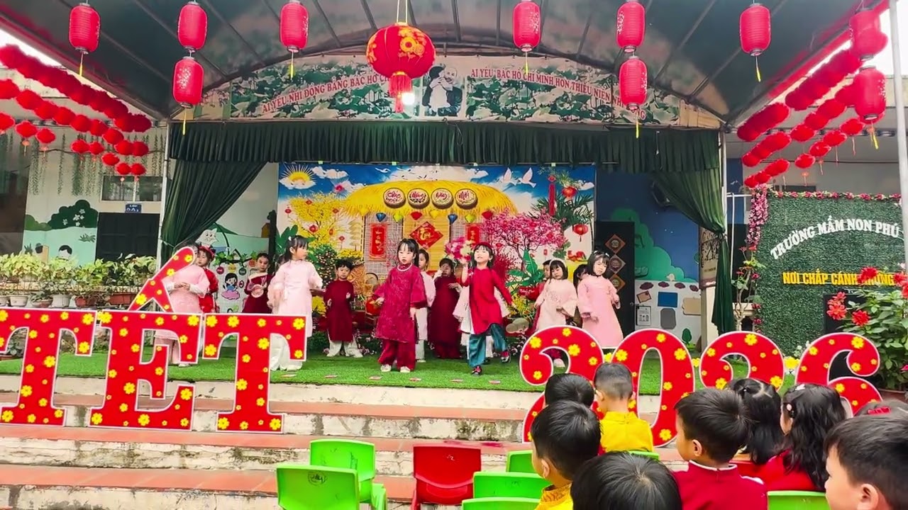 Camcam nhảy liên khúc “Mùa xuân ơi”