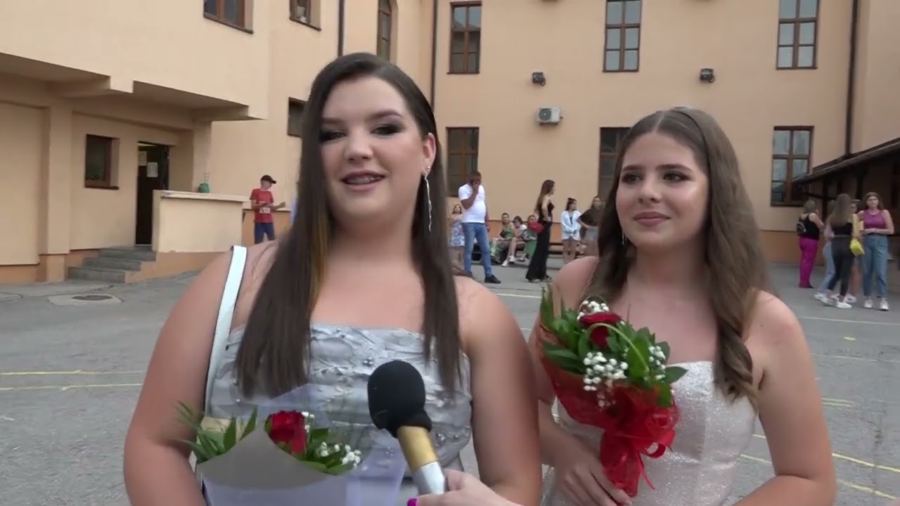 Mali maturanti OS Emilija Ostojic svecano obelezili zavrsetak osnovne skole   01 07 2022
