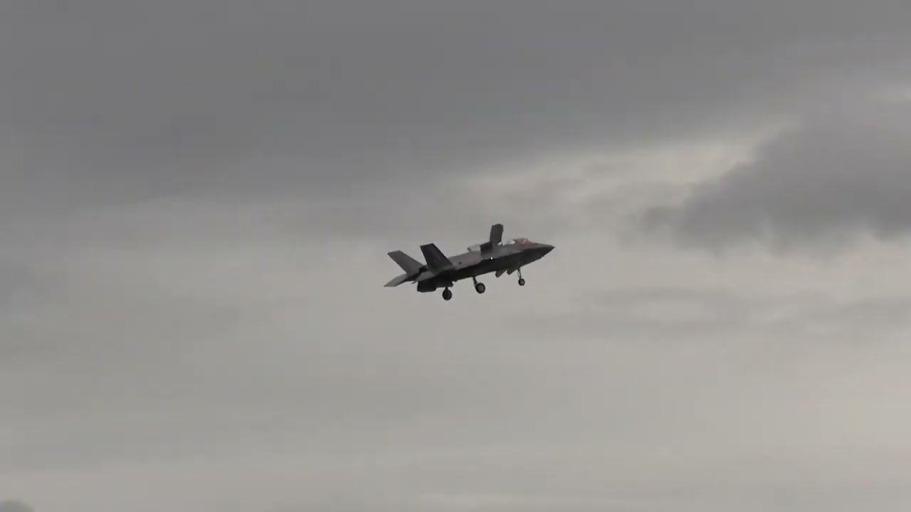 F-35B Lightning ll Demo at Cosford Airshow 