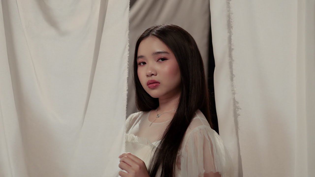 Aurelia Syaharani - Merakit Bahagia (Official Music Video)