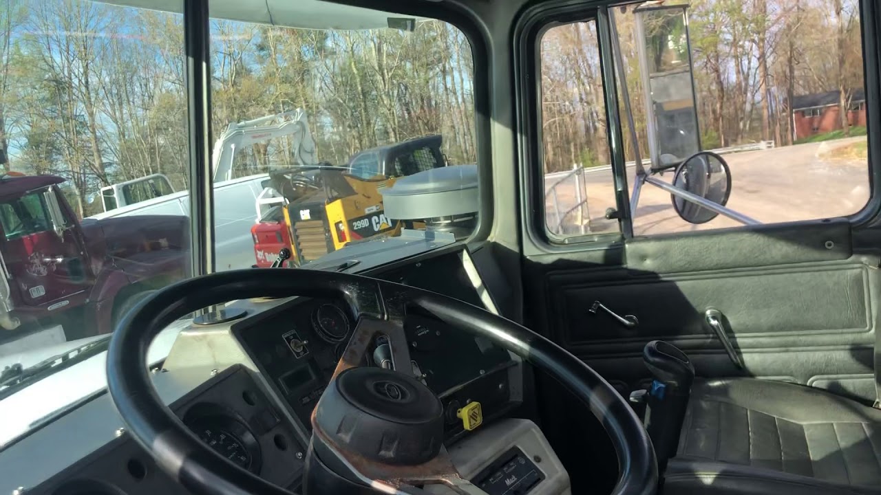2000 Mack RD688S Tandem Dump Truck For Sale
