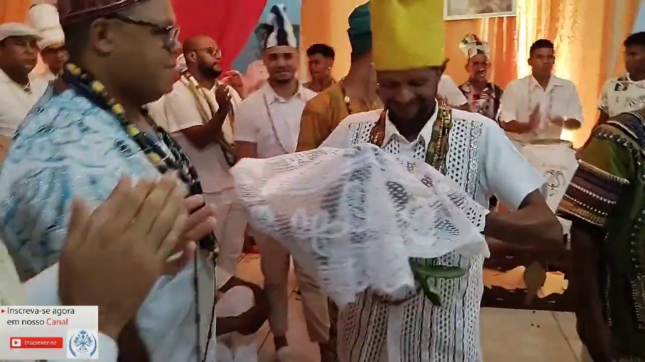 Candomblé - Entrega de Deká à Egbomi de Xangô - Odú Ijé e Deká de Carol de Xangô