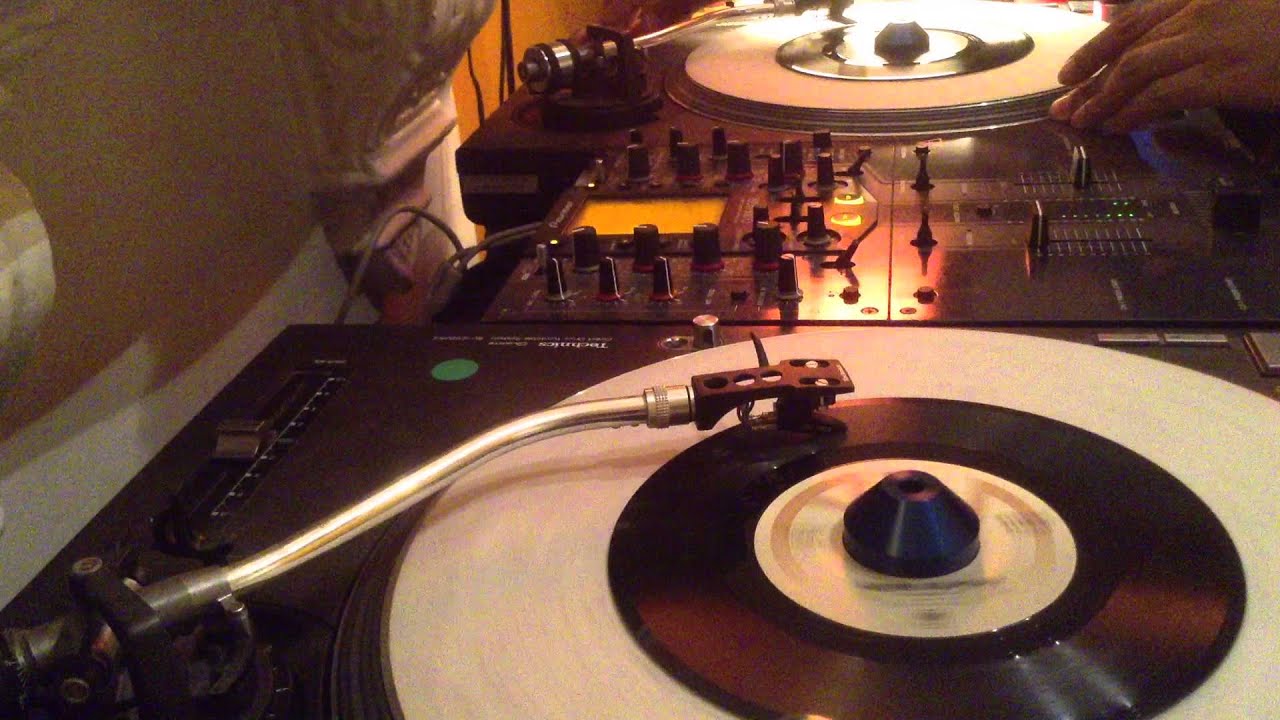 DJ Tekit Izi Vinyl 45s