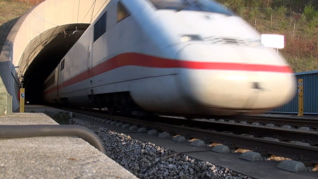 Fast Trains -  Züge am ICE Tunnel Schellenberg Nord
