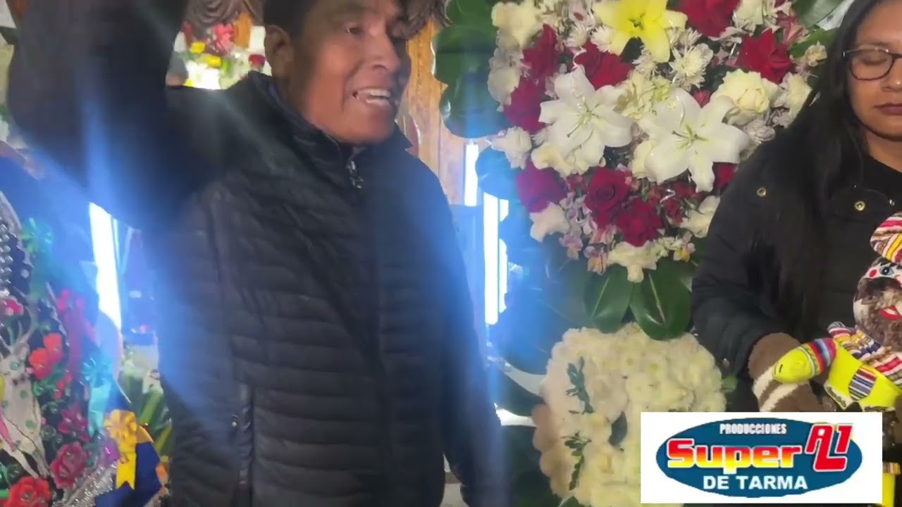 A  RITMO DE HUAYLEGIA FUE EL VELORIO DE  RICKY REYES CORDOBA.