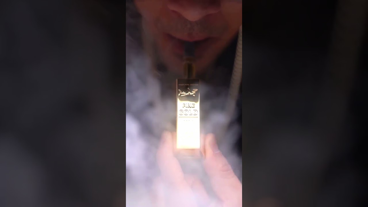 Drip in gold with the Hamilton Devices Gold Bar 510 Vape Battery!