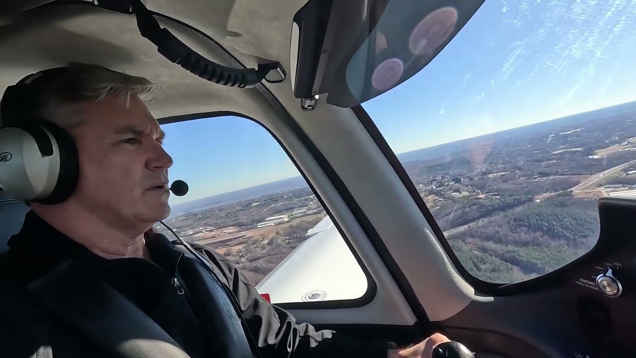 9. New Cirrus G7 - VFR Pattern, Landing, Taxi, Shutdown