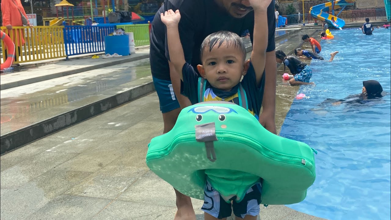 RAYA GAMAU PULANG!!! BERENANG DI TAMAN HERBAL INSANI DEPOK !!!