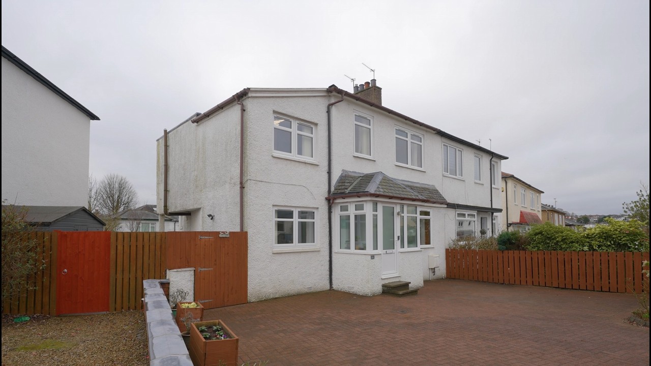 11 Ravenscliffe Drive, Giffnock, Glasgow, G46 7QR