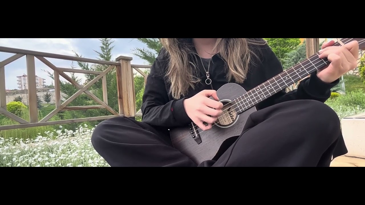 Ayten Alpman- Ben Varım #aytenalpman #benvarım #cover #gitar  #ukulele #şarkı #keşfet #piano #music