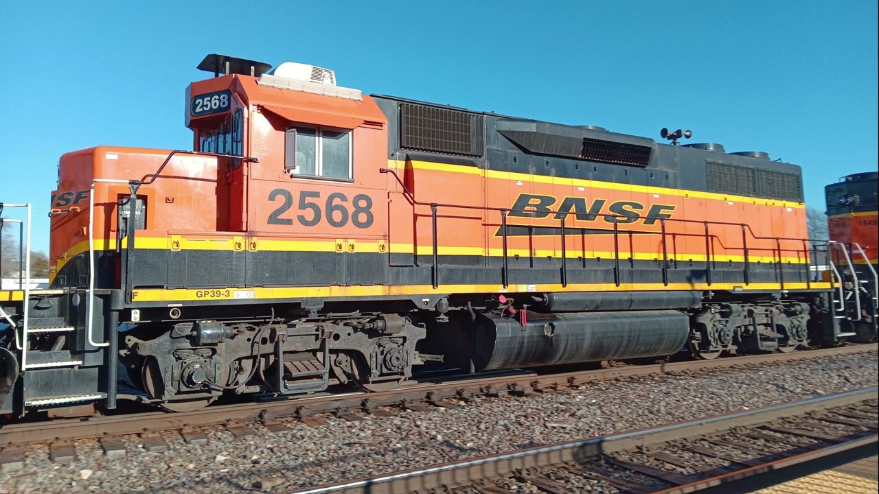 A Couple of Trains at Mendota, IL