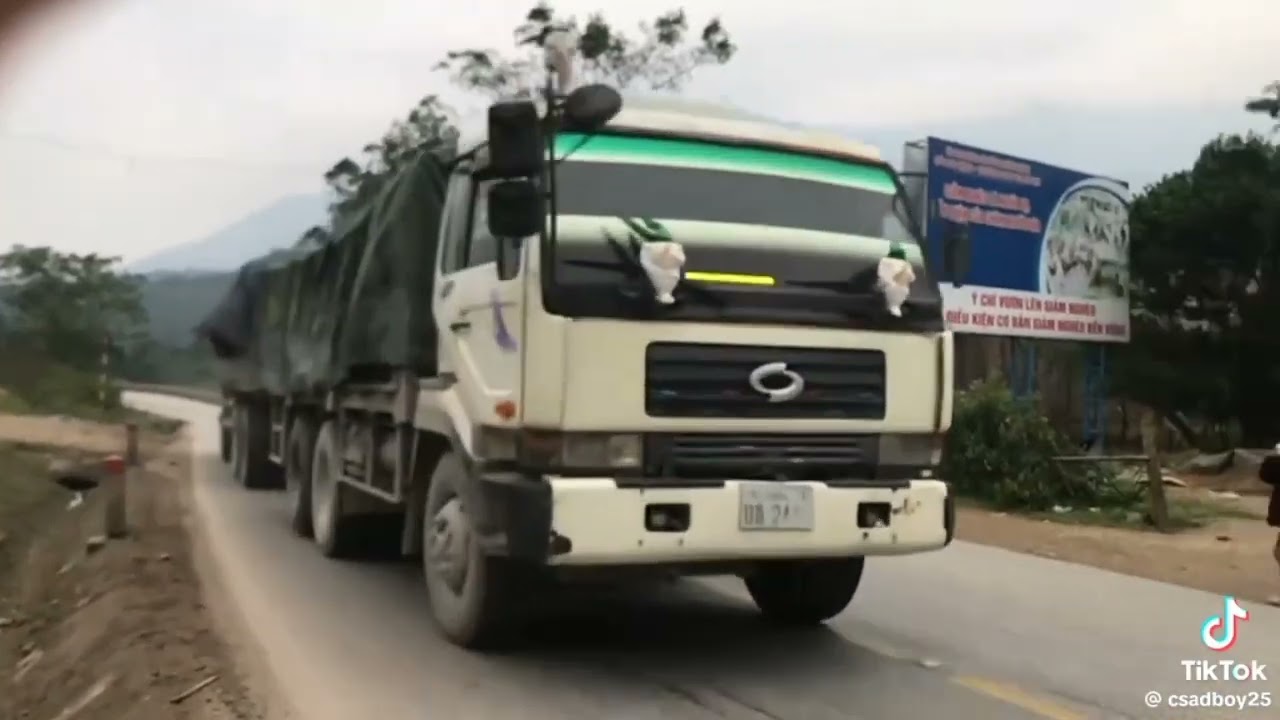 Tik tok xe tải bóp kèn ở Lào và Việt phần 5 tập 23