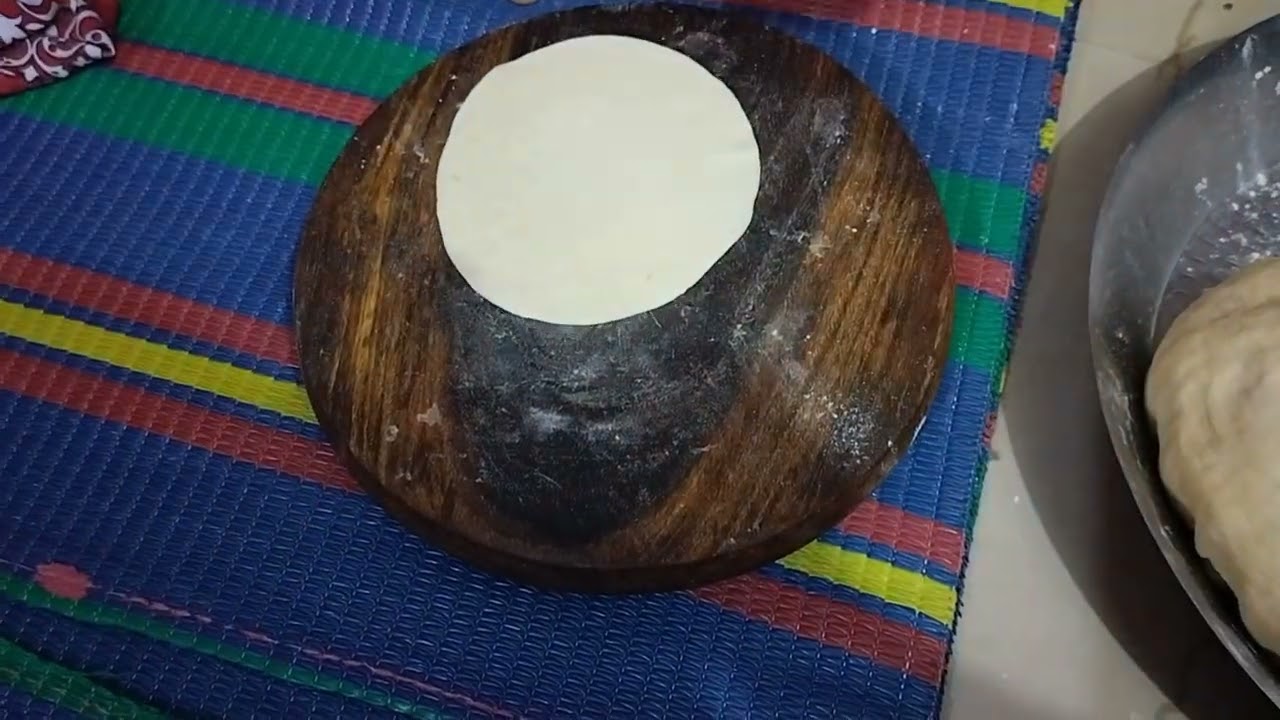 Soft puffy poori 