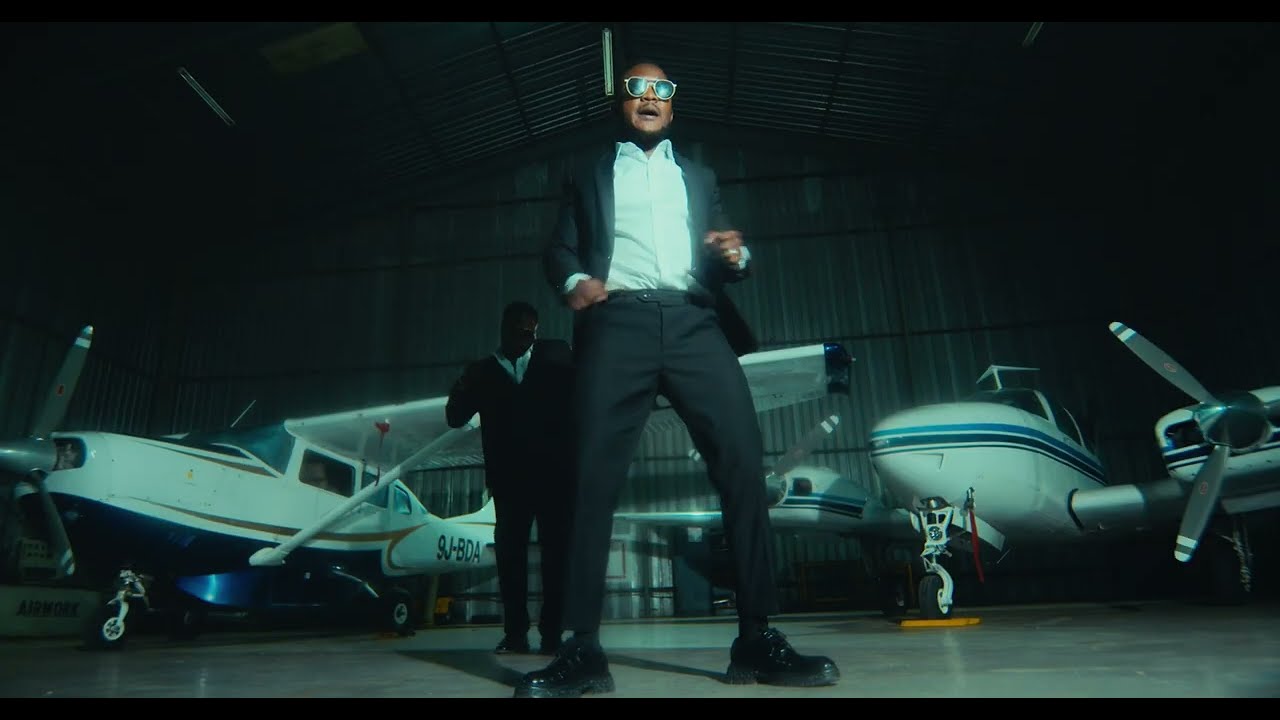 Jutel Hustle Feat Dizmo (Official Music Video)