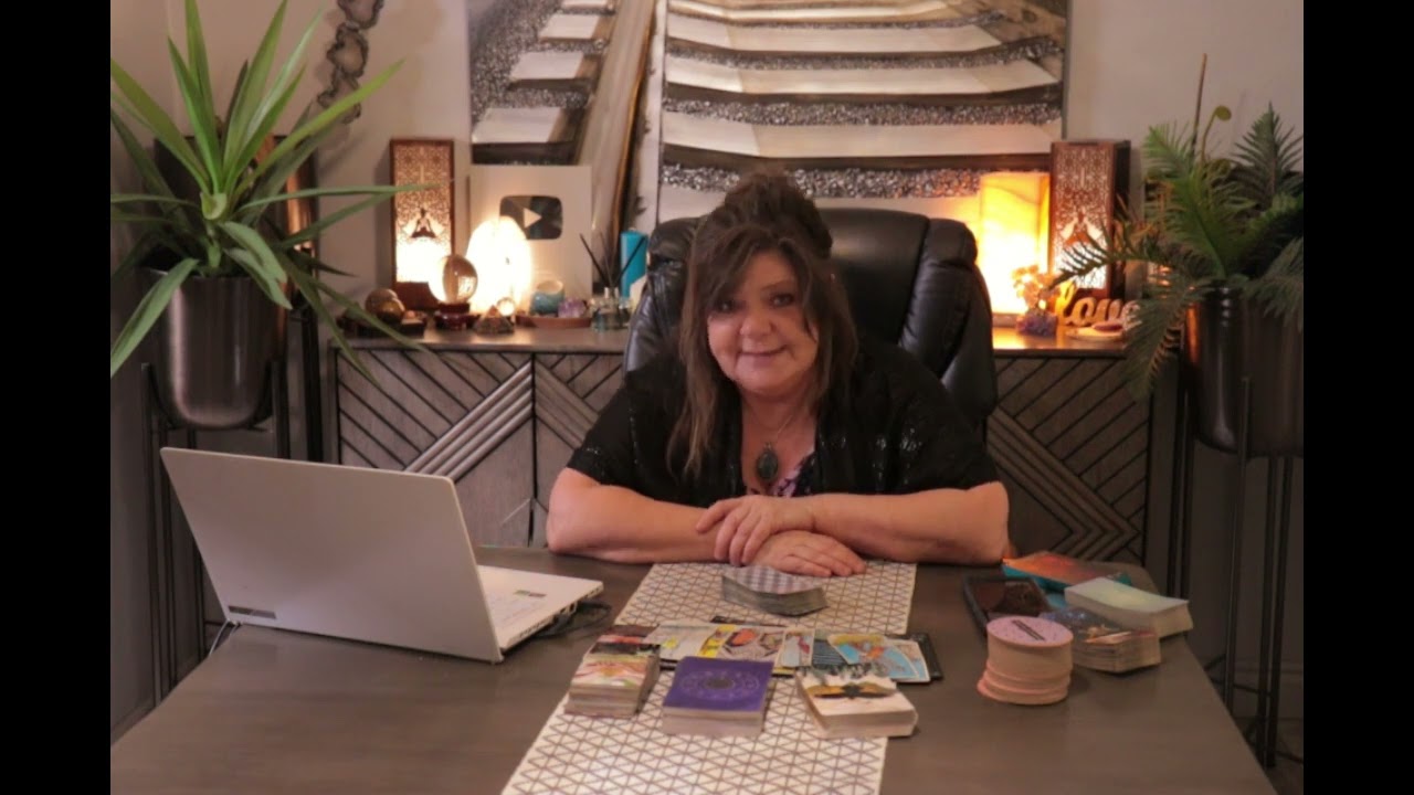 LOVE AND FINANCE READ, PLUS WHAT SPIRIT WOULD LIKE YOU TO KNOW!