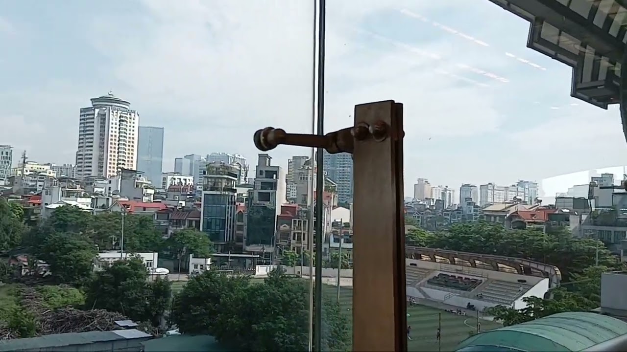 Metro Cát Linh - Ha Đông. Việt Nam