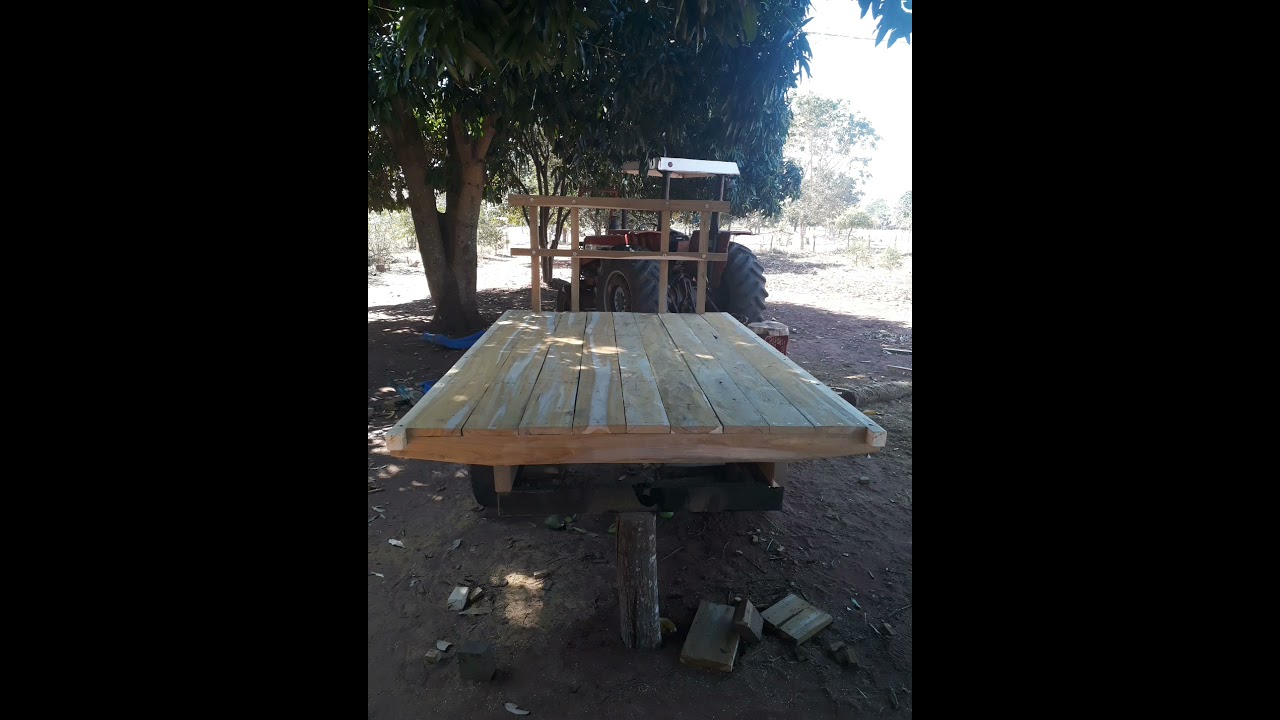 reformando a carreta do trator