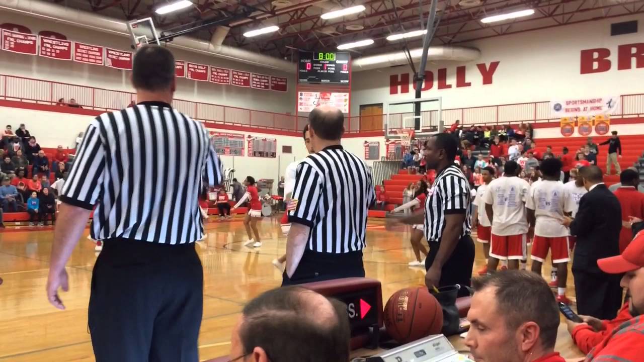 Watch Detroit Pistons announcer George Blaha introduce Beecher&rsquo;s starting lineups
