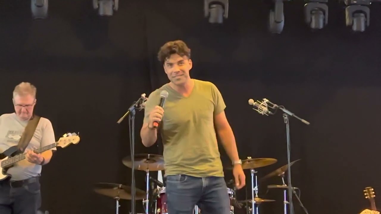 Leon de Jong + The Celebrations 2.Elvis Weekend 2022 Soundcheck Elvis Song -Wonder of you -