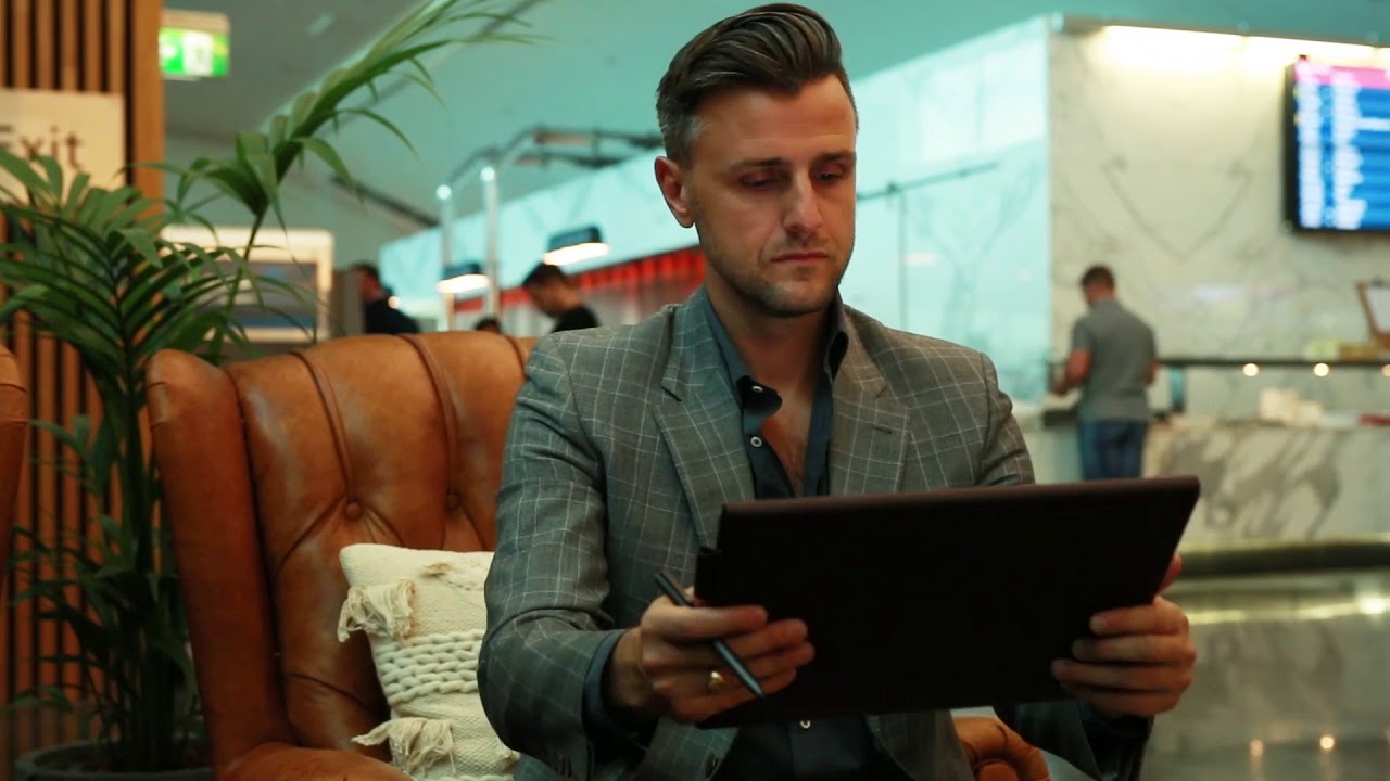oOh!Edge & Fly - HP Spectre Lounge