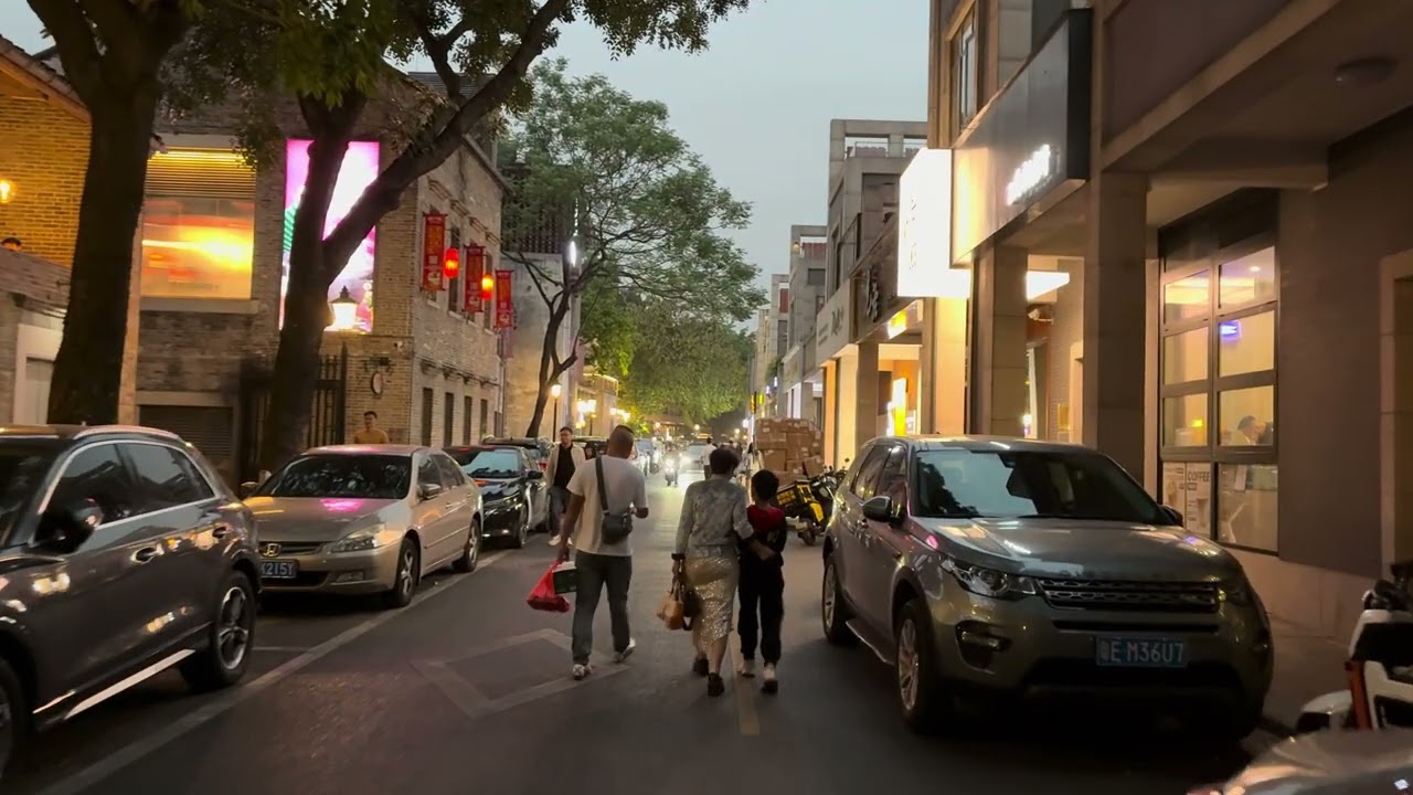 【4K】暮色下的佛山嶺南天地：晚飯前的一段悠閒時光 | Lingnan Tiandi at Dusk: A Relaxing Walk Before Dinner