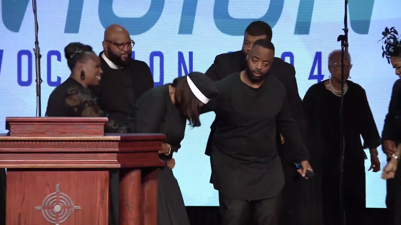 Lady Beverly Powell Welcomes the Jurisdiction PRAISE BREAK 66th NC 2nd Jurisdiction Holy Convocation