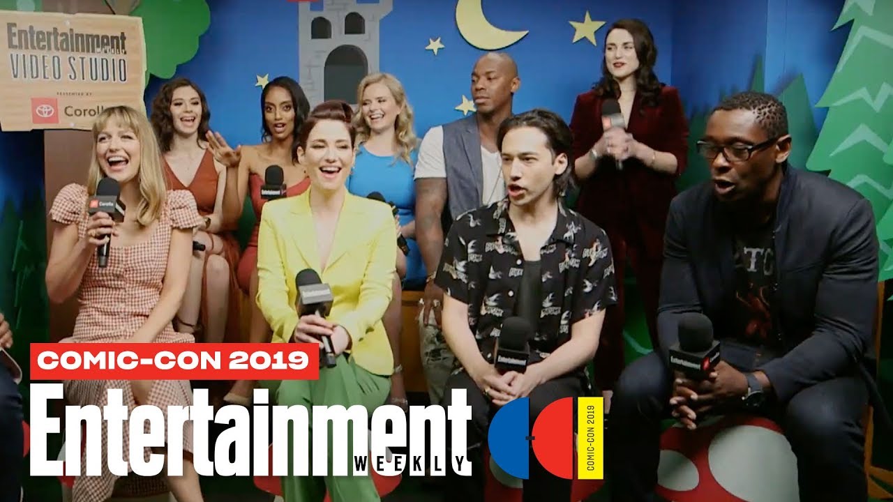 'Supergirl' Stars Melissa Benoist, Chyler Leigh & Cast LIVE | SDCC 2019 | Entertainment Weekly