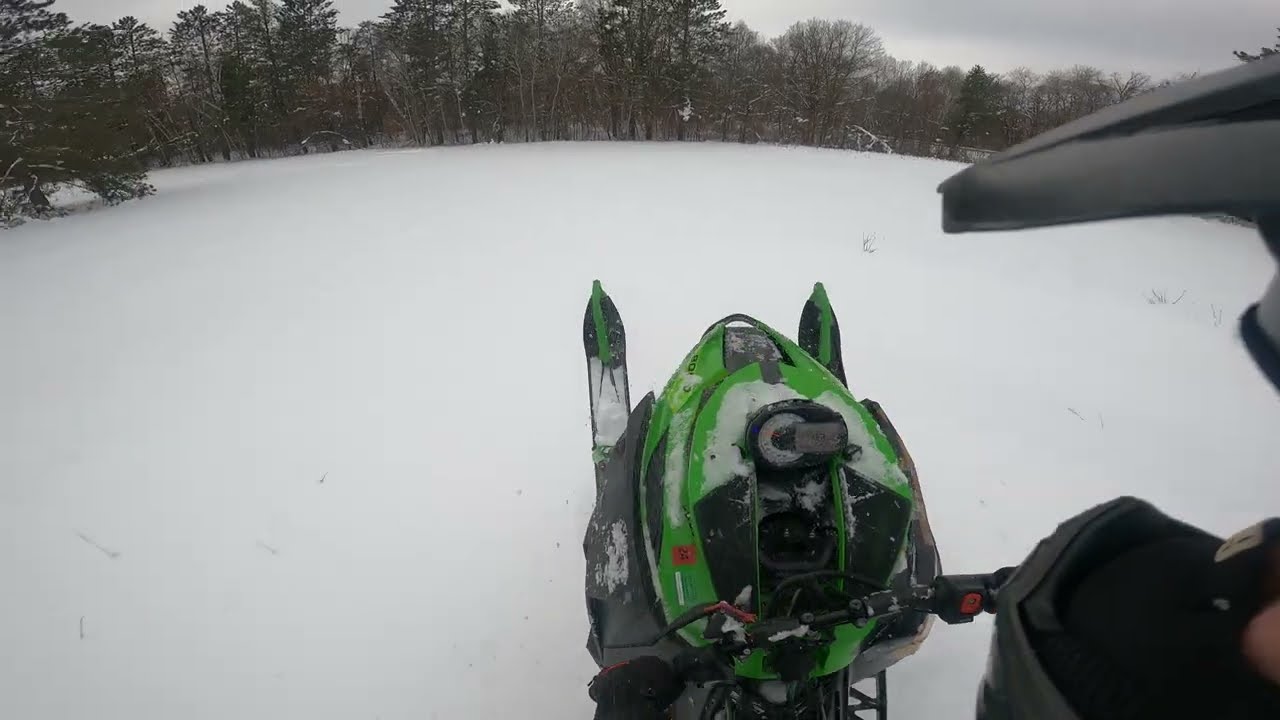 2016 M8000