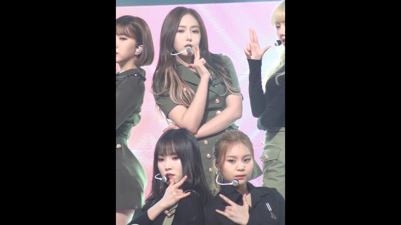 [MPD직캠] 여자친구 신비 직캠 FINGERTIP GFRIEND SinBi Fancam @엠카운트다운_170316