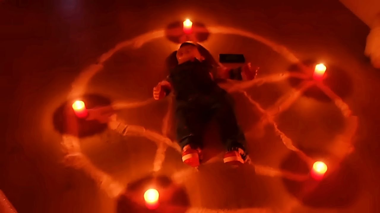HACEMOS UN RITUAL PARA SALVAR A EMILIA