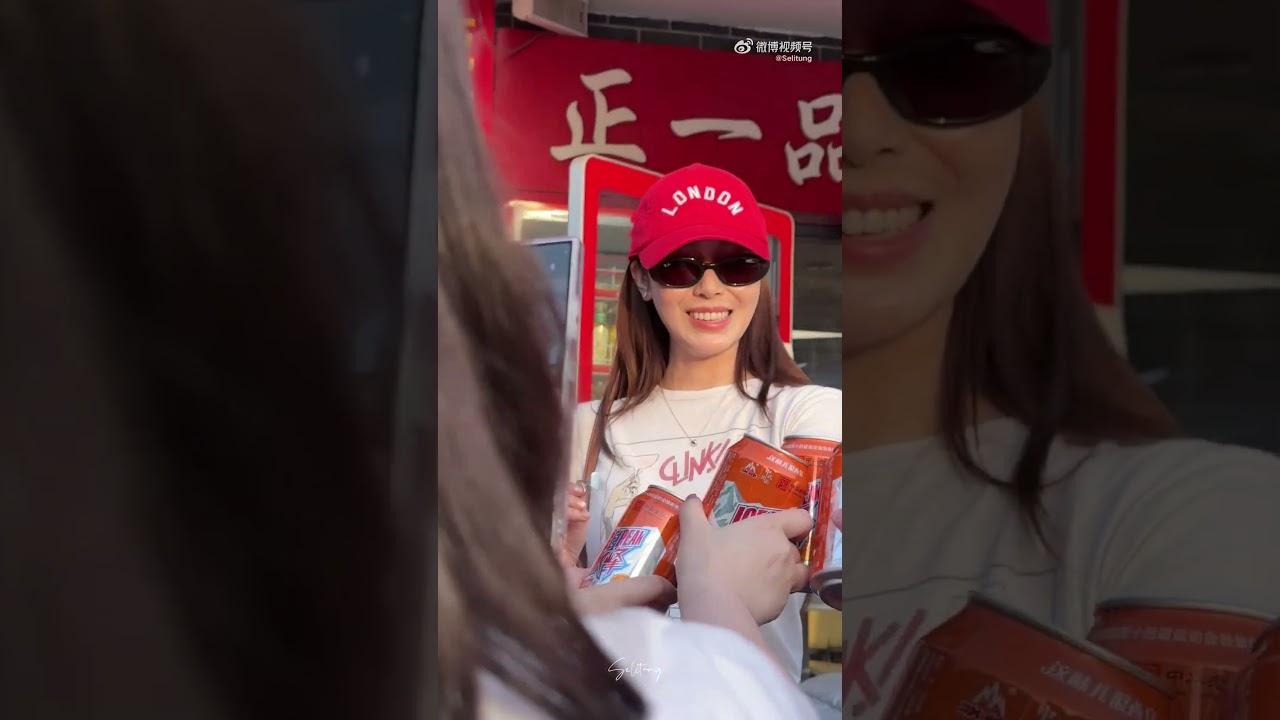250419 Fans bumped into Jessica Jung at The Mausoleum of Emperor Qin Shi Huang & treated them drinks
