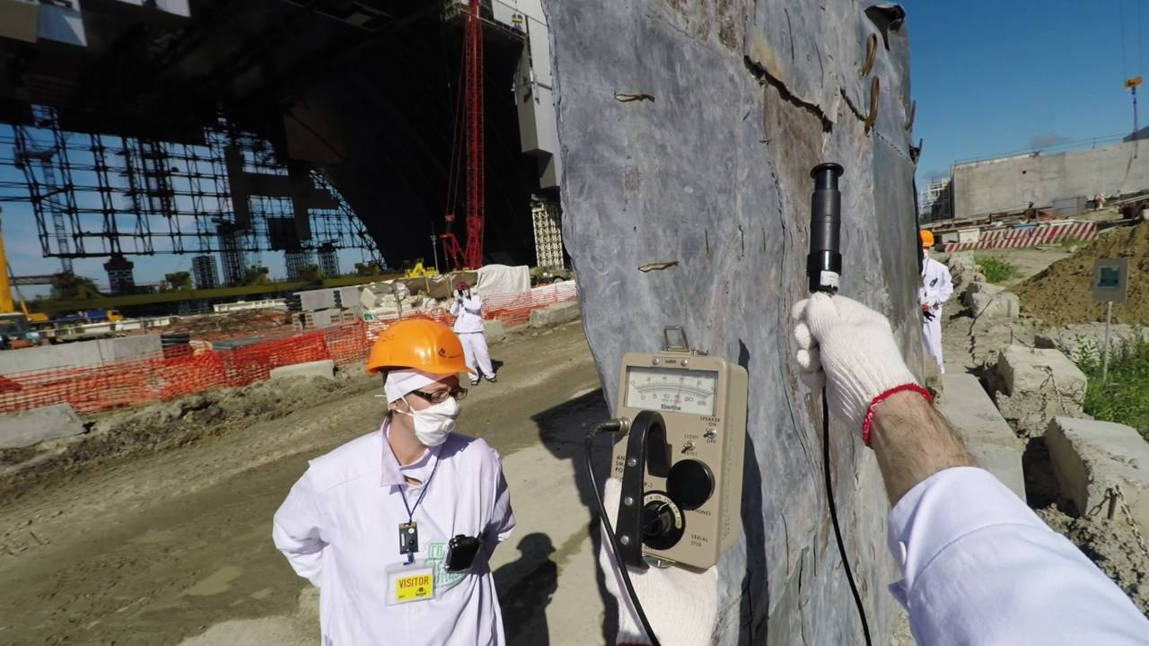 Radiation shielding for workers at the Chernobyl New Safe Confinement