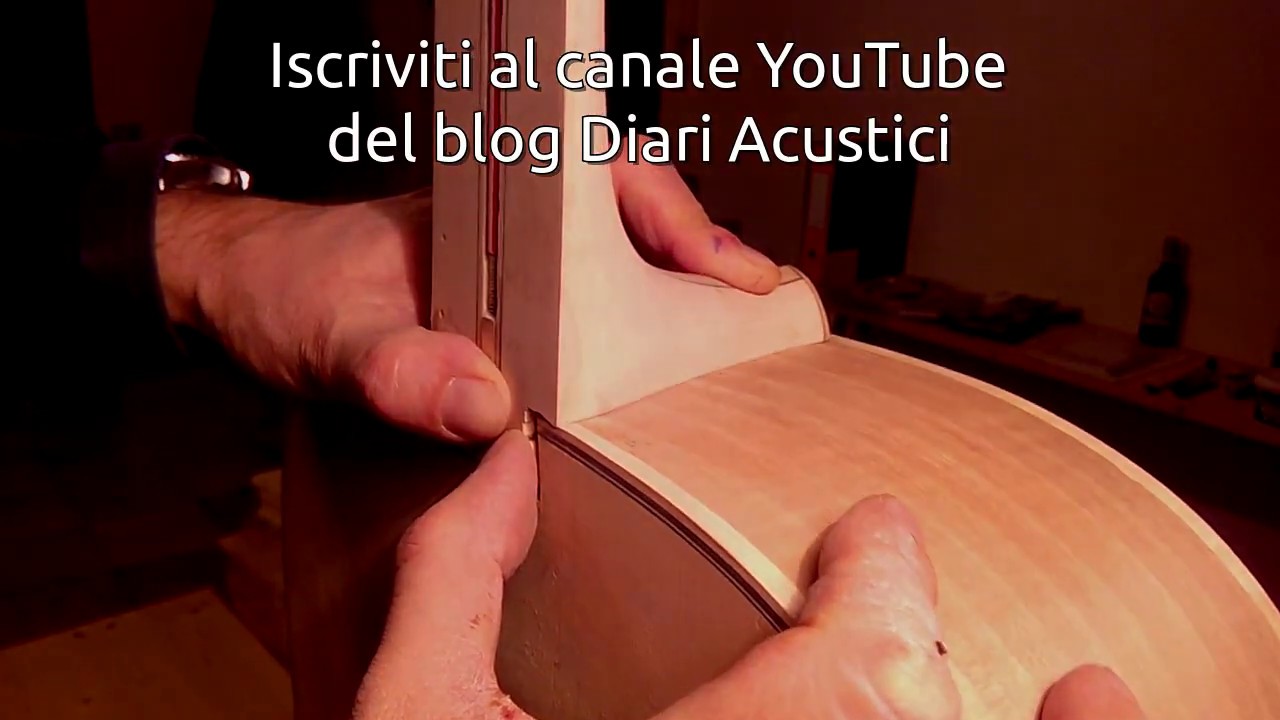 Costruzione chitarra acustica: aria tra le spalle del tenone e le fasce (incastro a coda di rondine)