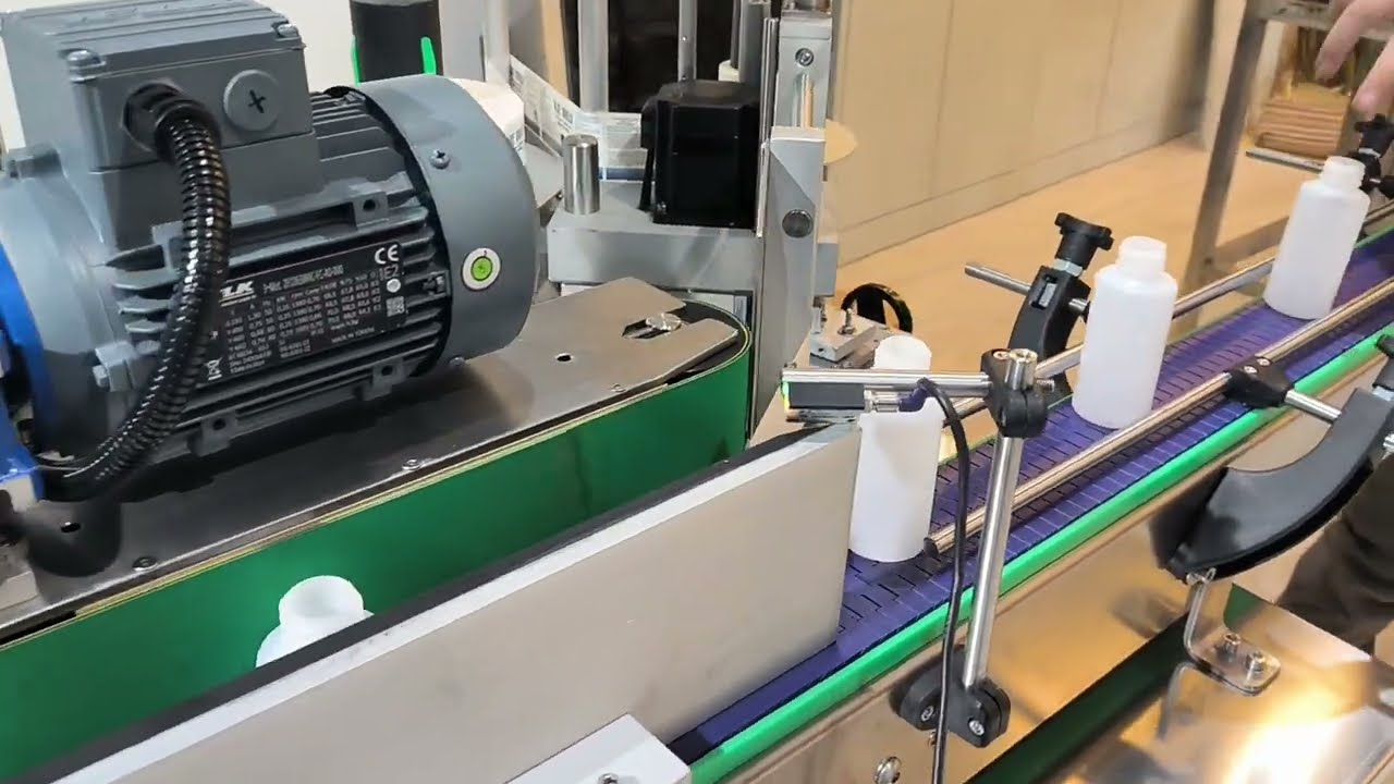 Yuvarlak Silindirik Şişe Kavanoz Etiketleme Makinesi #etiketlememakinesi #konveyör  #labelingmachine