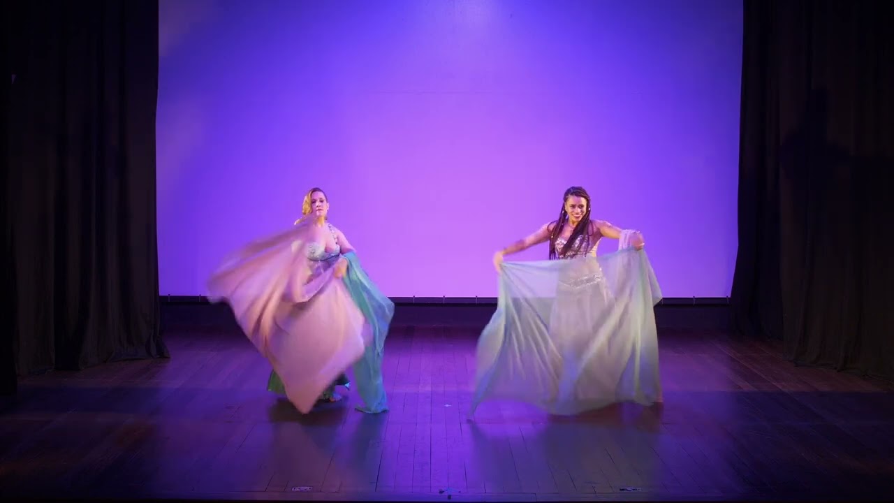 Dança com 2 véus/dança do ventre