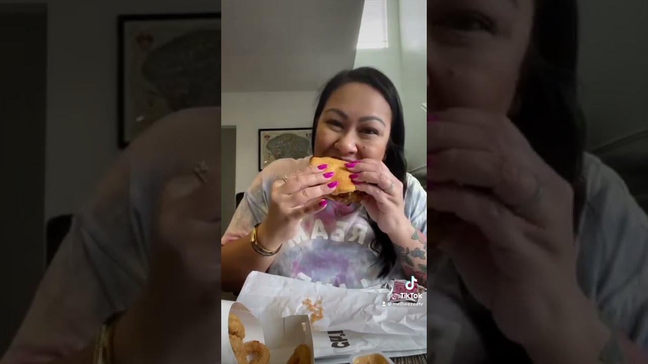 BURGER KING MUKBANG (VERTICAL VIDEO)
