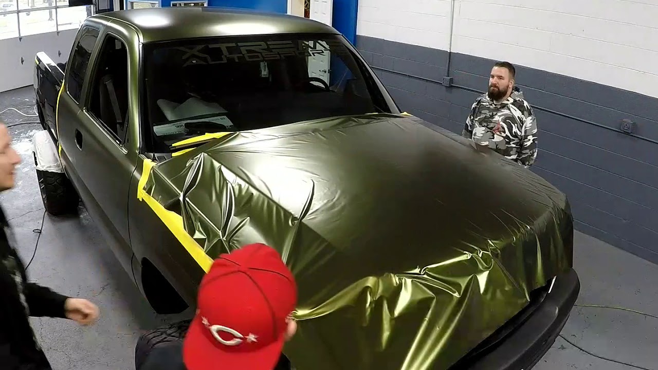Wrapping Silverado in Avery Hope Green time lapse