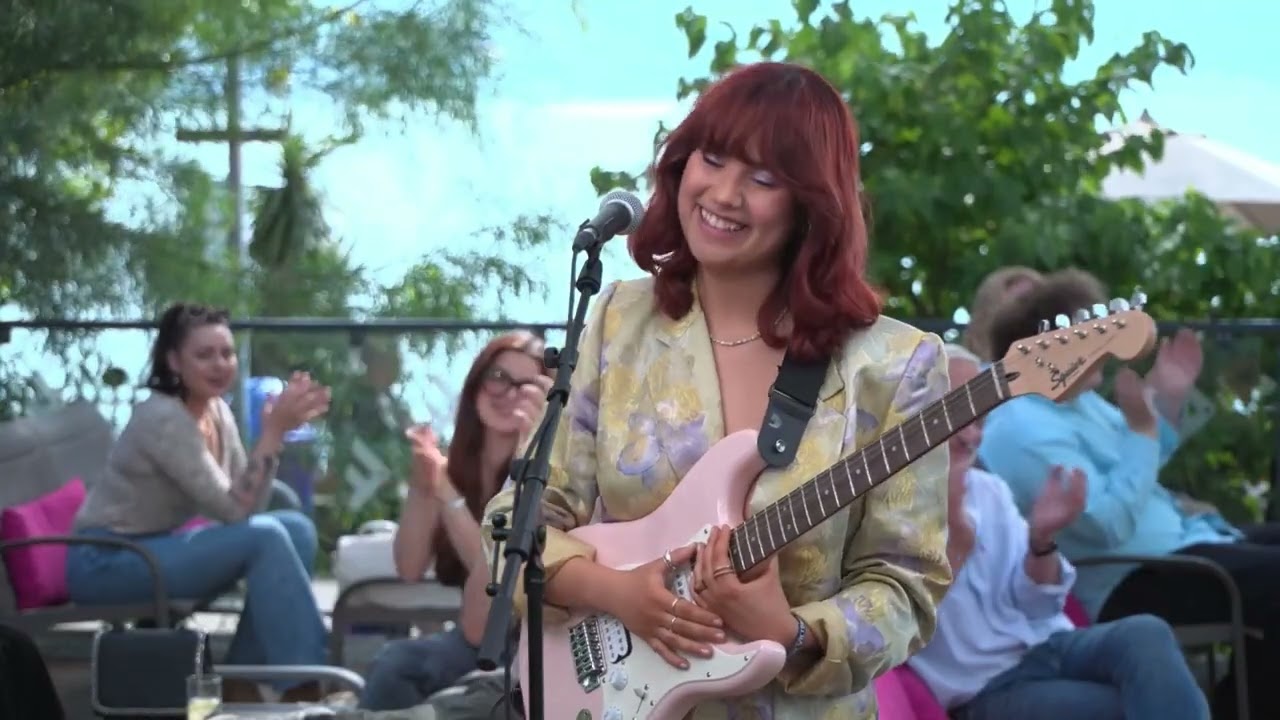 Victoria Dell sur M les festivals