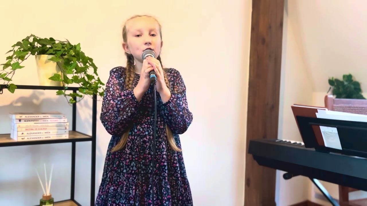 Inga Sowa — Twój Kolor | XX Ogólnopolskie Spotkania z Piosenką Filmową i Musicalową Szlagier 2024