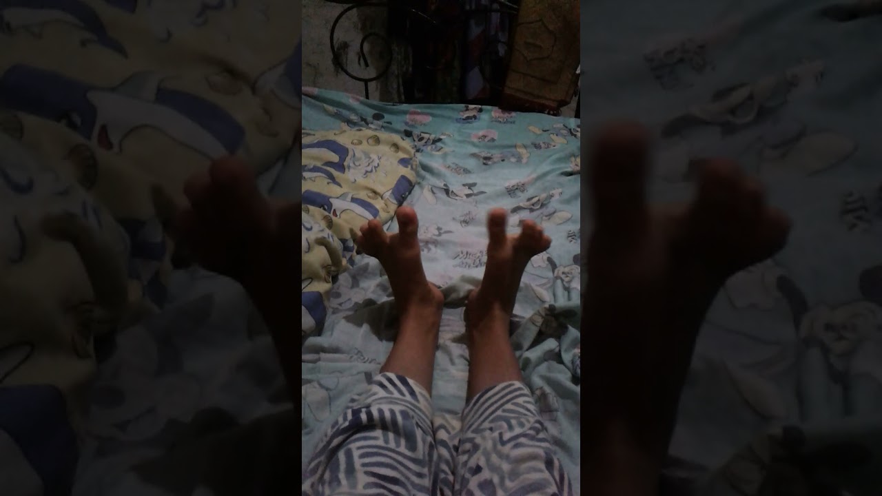 NGERI APAAAN ITU YA? (KAKI KU YG SANGAT BAUK!!!!!!!!!!!!!!!................)