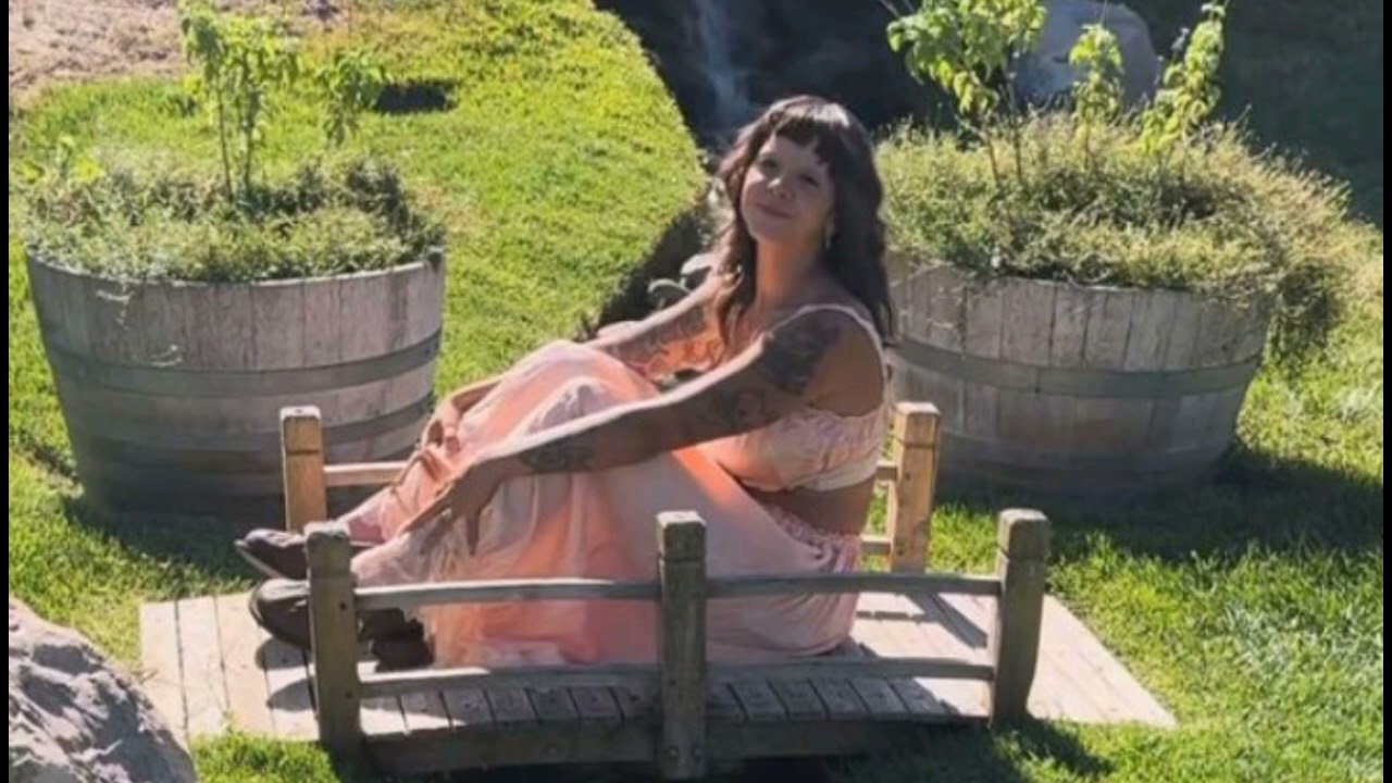 Melanie Martinez - Uncanny Valley (Official Snippet)
