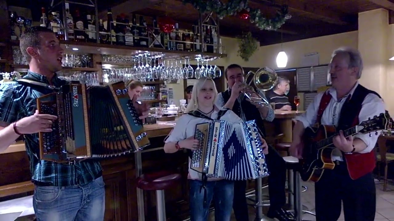 Die Gamsal Schwarz und Braun .... Tanja, Peter und liebe Freunde © OlmHERZ